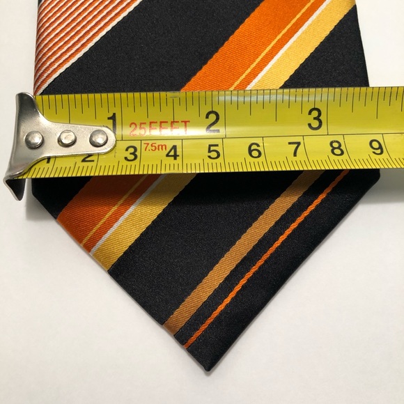 3/$20 💥Tom Harrison Silk tie - Picture 2 of 6